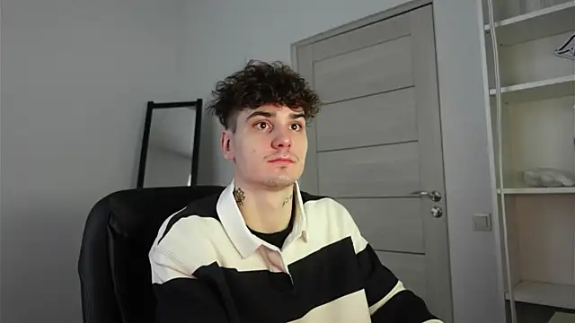 Nick Phillip online show from January 11, 2026, 7:13 am