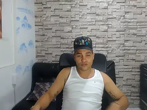 rom weasley online show from October 12, 2025, 1:54 pm