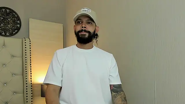 AlukardBig online show from October 27, 2025, 6:23 pm