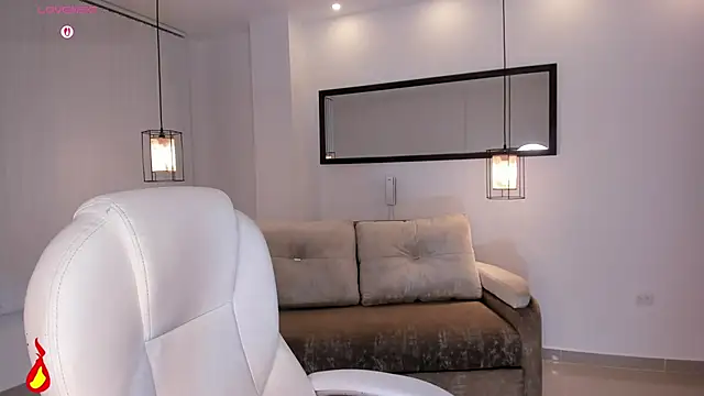 Gabriella evans  online show from January 7, 2026, 4:37 am