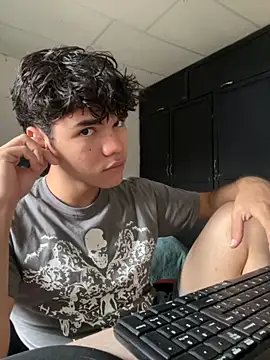 Snapshot of Im_Camii chatting on November 29, 2025, 7:39 pm Im Camii online show from November 29, 2025, 7:39 pm