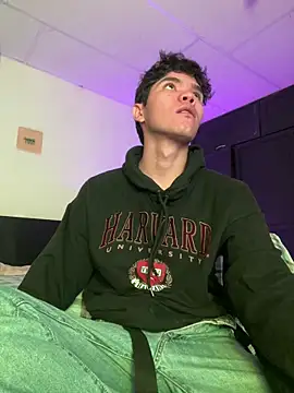 Snapshot of Im_Camii chatting on February 6, 2026, 4:54 pm Im Camii online show from February 6, 2026, 4:54 pm