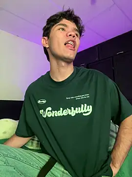 Snapshot of Im_Camii chatting on February 8, 2026, 10:13 pm Im Camii online show from February 8, 2026, 10:13 pm