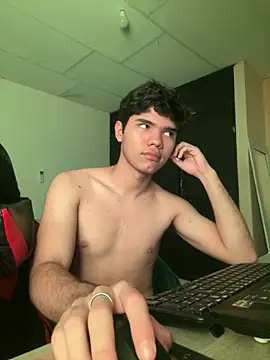 Snapshot of Im_Camii chatting on March 1, 2026, 7:38 pm Im Camii online show from March 1, 2026, 7:38 pm