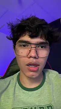 Snapshot of Im_Camii chatting on March 27, 2026, 4:40 pm Im Camii online show from March 27, 2026, 4:40 pm