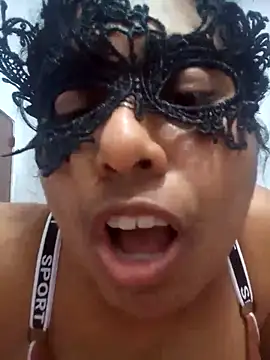 Expose Queen online show from April 24, 2026, 5:04 pm