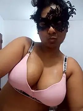 Snapshot of Expose_Queen chatting on May 15, 2026, 4:58 pm Expose Queen online show from May 15, 2026, 4:58 pm