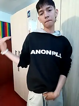 heyy noah11 online show from October 26, 2025, 1:22 am