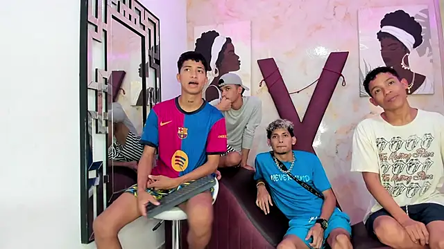 EMPIRE BOYS1 online show from January 31, 2026, 7:34 pm