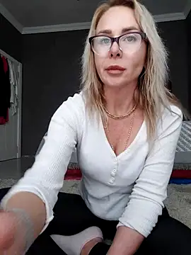 ElenabonyX online show from January 10, 2026, 11:34 am