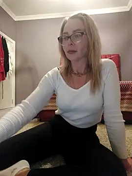 ElenabonyX online show from January 18, 2026, 3:27 pm