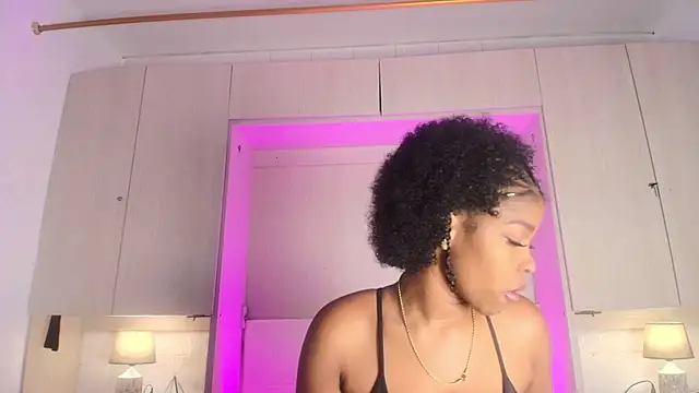 MaraBaker online show from November 6, 2025, 11:55 am