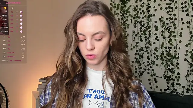 sweet and flirt online show from November 23, 2025, 6:46 am