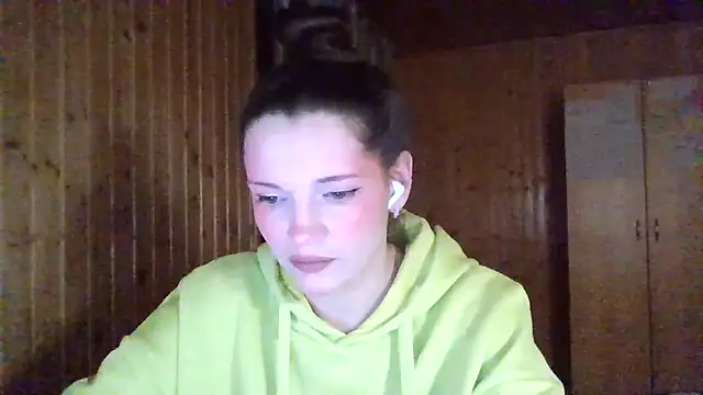 AmeliieLaFleur online show from March 4, 2026, 7:31 pm