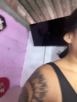AlyssaRay online show from May 21, 2026, 3:41 pm