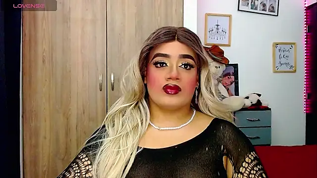 Sofiabigcock22 online show from January 9, 2026, 10:44 pm