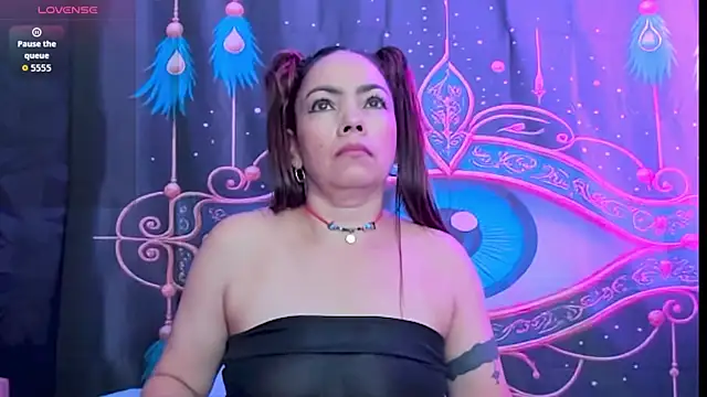 Sharlott smith online show from October 21, 2025, 1:12 pm