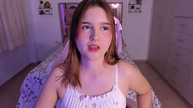 MIACUTEE  online show from July 10, 2026, 10:23 pm