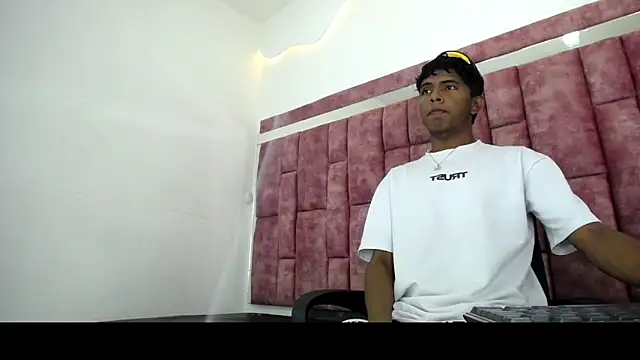 Mick storm online show from April 18, 2026, 6:56 pm