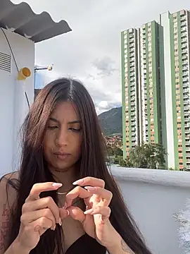 Sweett pain online show from December 13, 2025, 8:25 pm