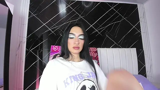 Candy leilaa3 online show from March 6, 2026, 2:52 am