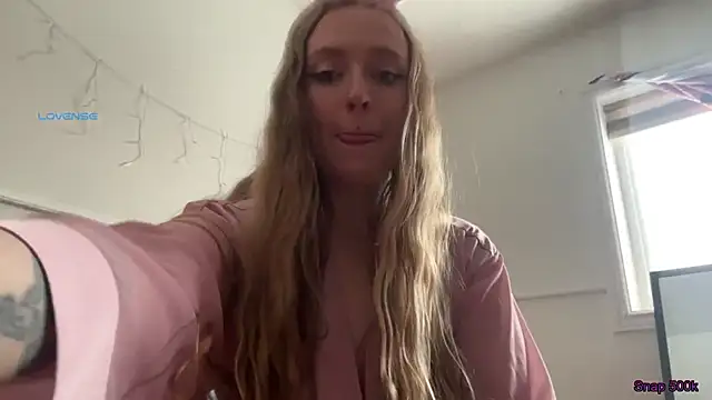Snapshot of Pattyworld69 chatting on April 5, 2026, 6:05 pm Pattyworld69 online show from April 5, 2026, 6:05 pm