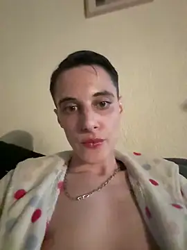 Snapshot of fresh-laD chatting on May 10, 2026, 1:33 am fresh-laD online show from May 10, 2026, 1:33 am