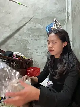 namicute online show from March 8, 2026, 2:04 am