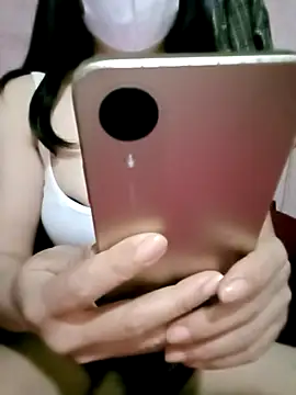 SansanCii online show from November 2, 2025, 9:28 pm