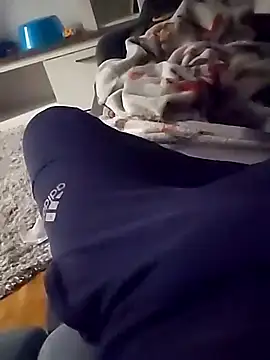 szabi1995 online show from November 4, 2025, 10:53 pm