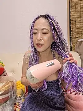Snapshot of jyuse000ryuse chatting on July 24, 2026, 12:03 pm jyuse000ryuse online show from July 24, 2026, 12:03 pm