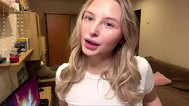 VictoriaMystery online show from November 20, 2025, 3:12 pm