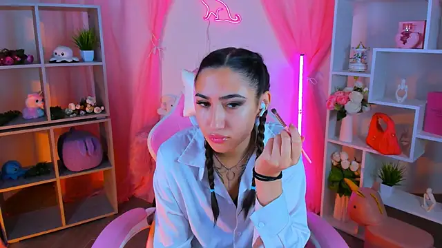 RebeckaThornton online show from November 6, 2025, 8:26 am