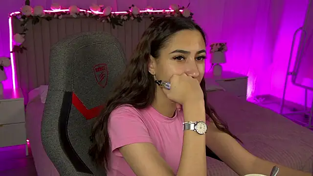 RebeckaThornton online show from November 17, 2025, 3:18 pm