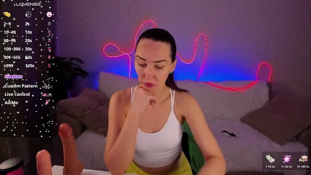 Lilith Sora online show from April 21, 2026, 7:50 pm