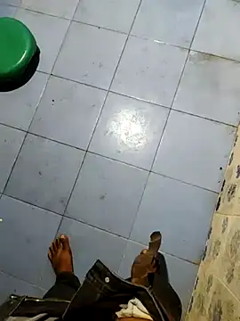 incestmom online show from October 27, 2025, 10:41 am