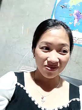 -Paige- online show from October 21, 2025, 12:06 pm