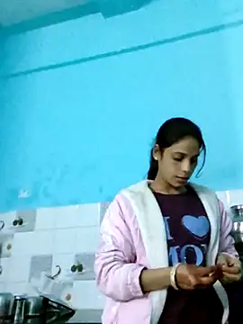 Snapshot of Nitya_hot chatting on December 23, 2025, 6:44 am Nitya hot online show from December 23, 2025, 6:44 am