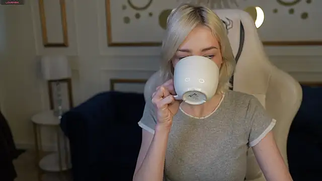 Jessica start online show from November 28, 2025, 11:24 am