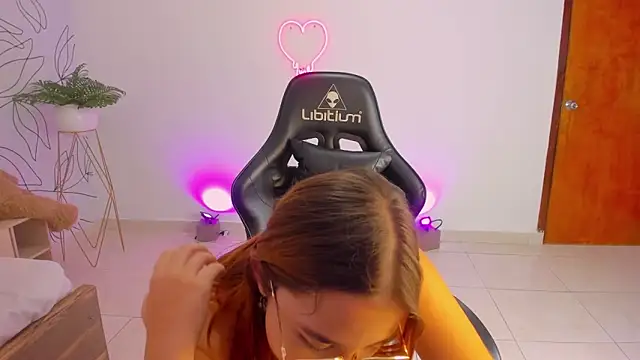 merida 06 online show from November 22, 2025, 2:54 am