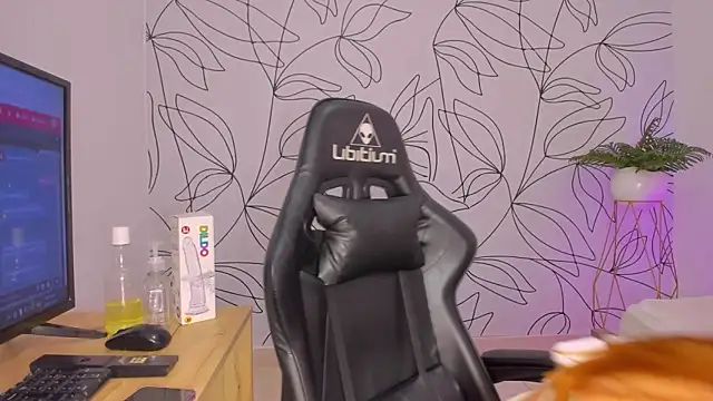 merida 06 online show from November 25, 2025, 2:33 am