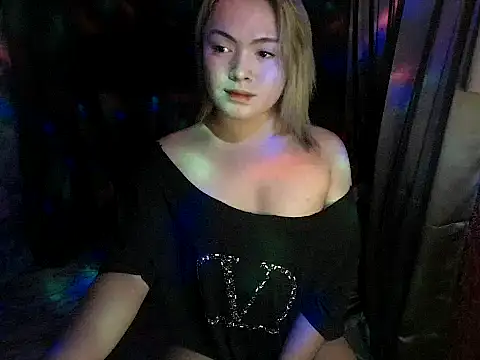 ur babyjamella online show from April 3, 2026, 1:42 pm