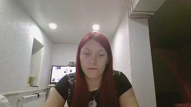 luna tt online show from April 26, 2026, 5:10 pm
