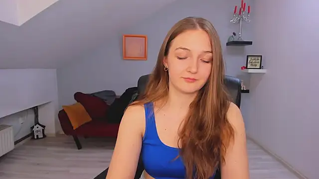 AnneWilsonn online show from April 24, 2026, 1:13 pm