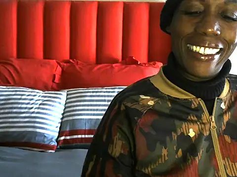 Snapshot of AfroGodesss123 chatting on August 3, 2026, 10:10 am AfroGodesss123 online show from August 3, 2026, 10:10 am