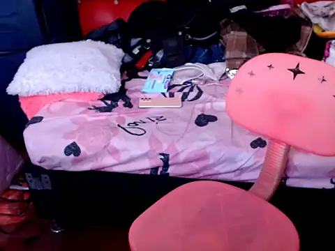 Camila stacy online show from November 7, 2025, 4:29 pm