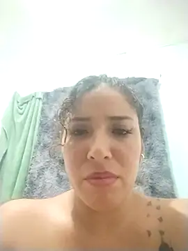 Yvonny27 online show from February 22, 2026, 5:08 am