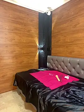 Yvonny27 online show from February 26, 2026, 1:10 pm