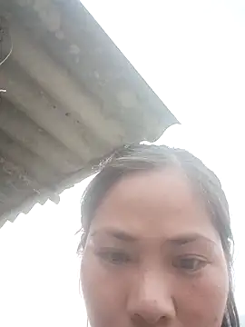 Lyssa-a online show from April 16, 2026, 10:16 am