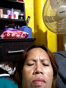 CockBiter83 online show from December 5, 2025, 8:27 pm